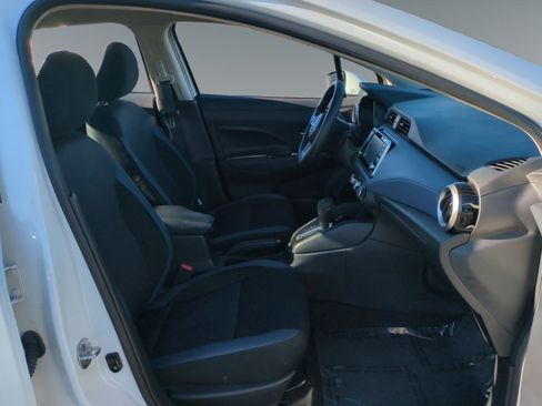 Used 2023 Nissan Versa SV image 16