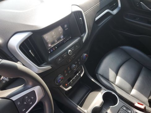 Used 2023 GMC Terrain SLE w/ Driver Convenience Package FWD image 20