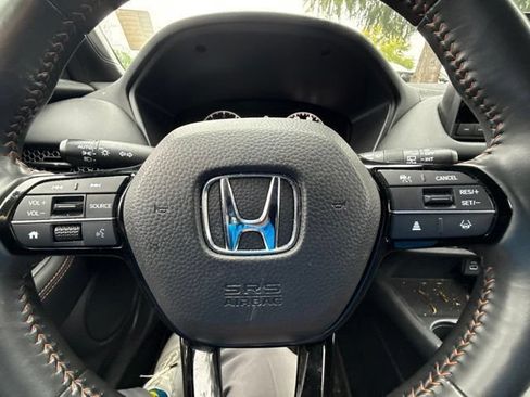 Used 2024 Honda HR-V Sport image 9
