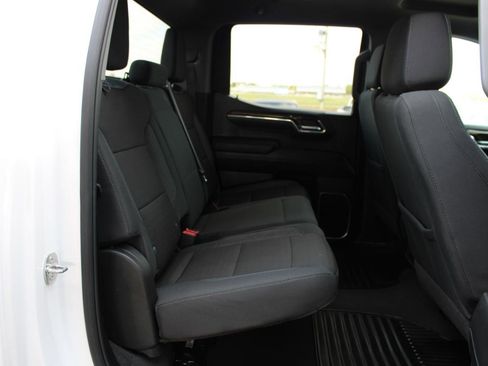 Used 2024 Chevrolet Silverado 1500 LT image 45