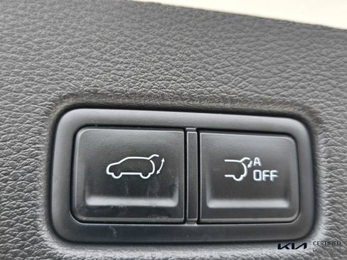 Certified 2024 Kia Telluride SX Prestige AWD/4WD image 16