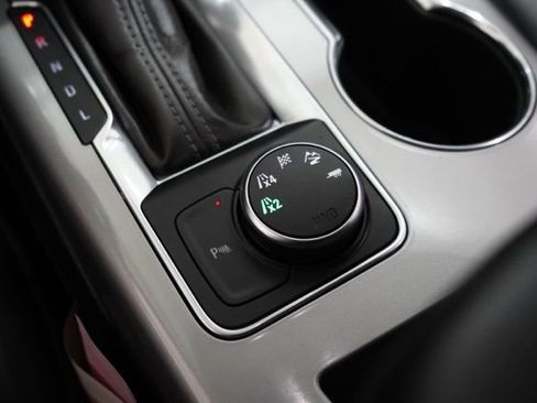 Used 2020 Chevrolet Blazer LT w/ Sound & Technology Package image 28