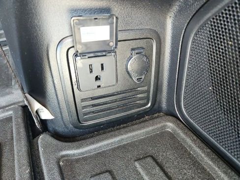 Used 2017 Toyota 4Runner 4WD image 13