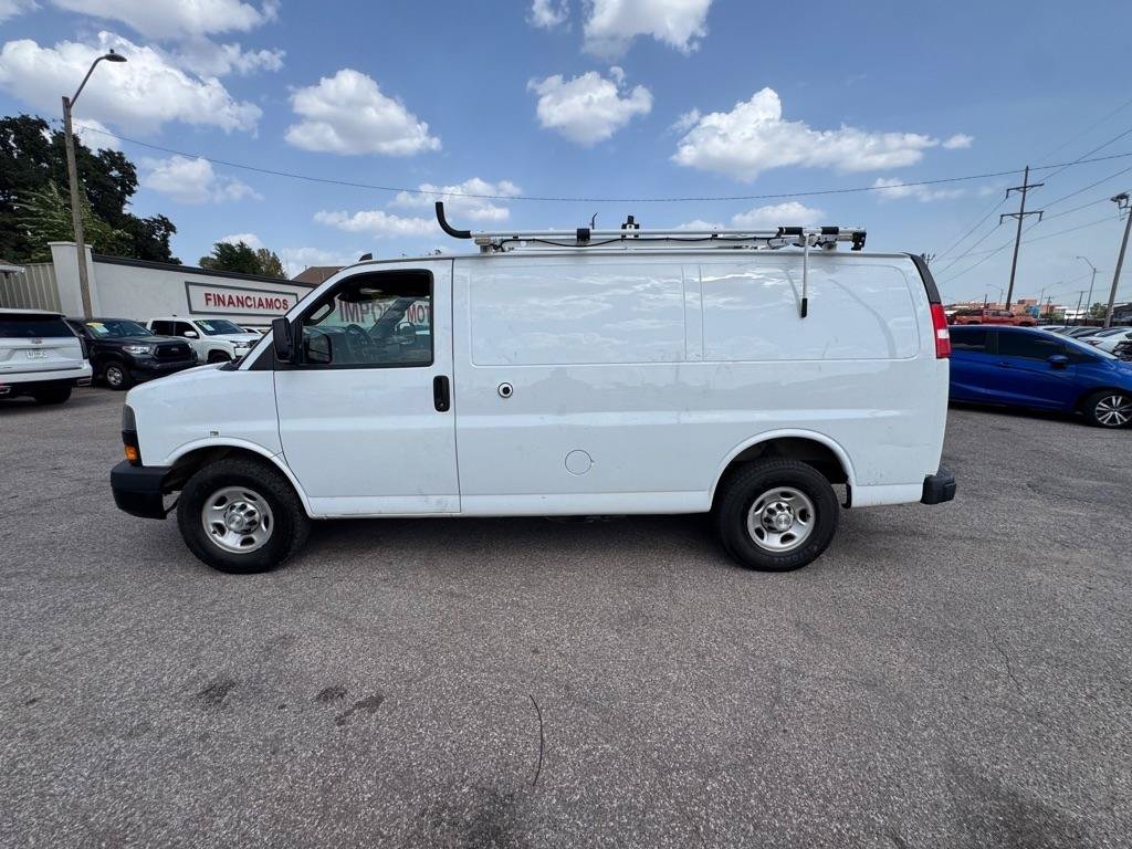 Used 2020 Chevrolet Express 2500 w/ Driver Convenience Package RWD image 5