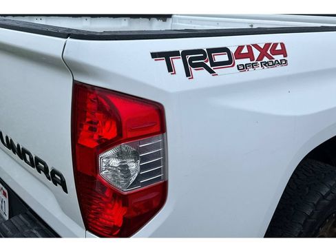 Used 2016 Toyota Tundra SR5 w/ TRD Off Road Package AWD/4WD image 7