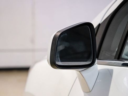 Used 2020 Chevrolet Trax LT w/ LT Convenience Package image 39