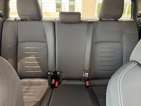 Used 2024 Toyota Tacoma TRD Off-Road image 38