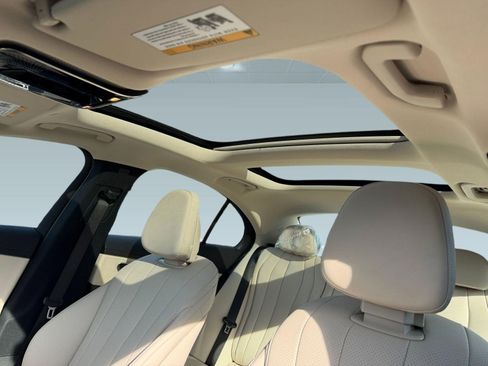 New 2026 Mercedes-Benz E 450 4MATIC Sedan image 15