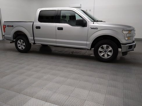 Used 2015 Ford F150 XLT image 11