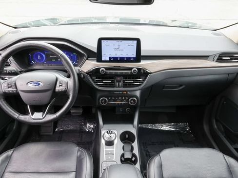 Used 2020 Ford Escape Titanium FWD image 7