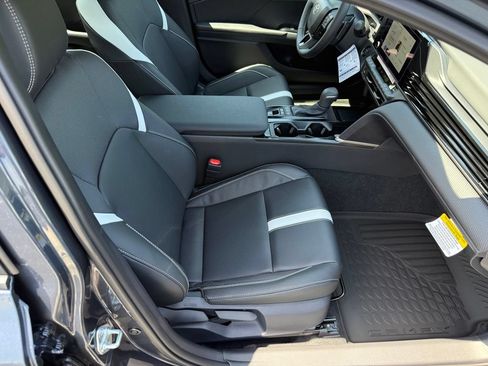 New 2026 Toyota Camry SE FWD image 42