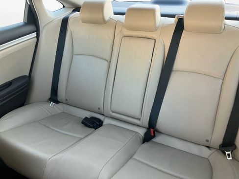 Used 2018 Honda Civic EX-L image 14