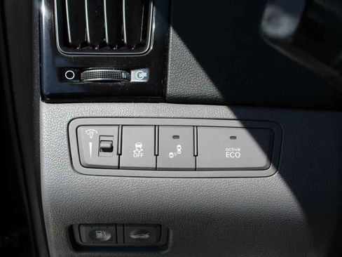 Used 2014 Hyundai Sonata Limited image 12