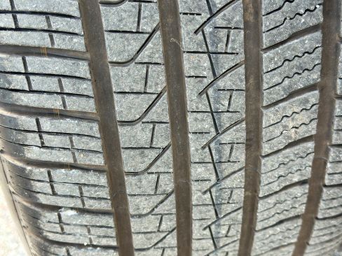 Used 2025 Mercedes-Benz GLE 450 4MATIC w/ AMG Line Exterior image 42