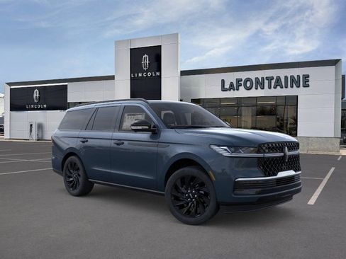 New 2026 Lincoln Navigator Reserve AWD/4WD image 7