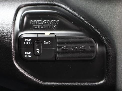 Used 2024 RAM 2500 Big Horn AWD/4WD image 28