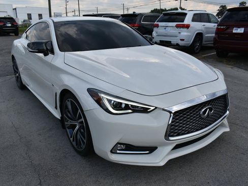 Used 2018 INFINITI Q60 3.0t Luxe w/ Sensory Package 3.0T Luxe RWD image 4