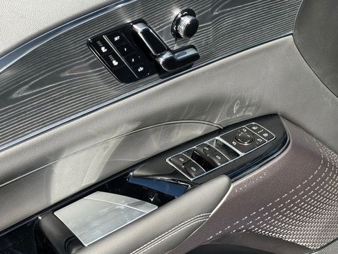 New 2025 Cadillac Lyriq Luxury image 20