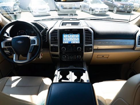 Used 2017 Ford F350 Lariat AWD/4WD image 10