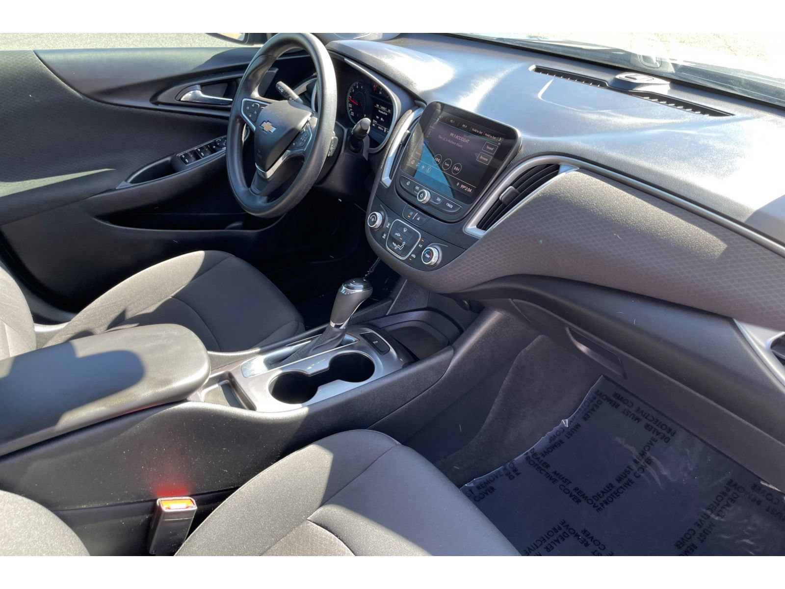 Used 2020 Chevrolet Malibu LS FWD image 17
