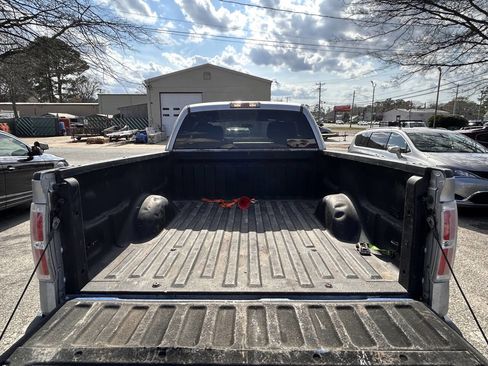 Used 2011 Ford F150 XLT image 8
