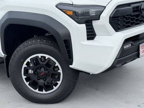 New 2026 Toyota Tacoma TRD Off-Road AWD/4WD image 10