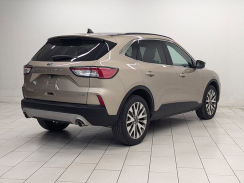 Used 2020 Ford Escape Titanium w/ Titanium Premium Package 2.0 image 7