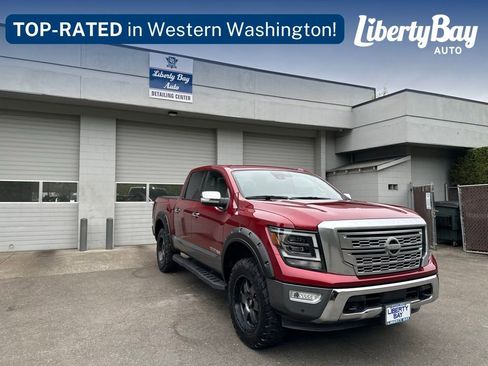 Used 2021 Nissan Titan Platinum Reserve w/ Moonroof Package AWD/4WD image 9