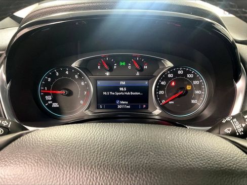 Used 2023 Chevrolet Traverse LT w/ Rear Camera Mirror Package AWD/4WD image 25