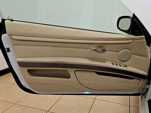 Used 2012 BMW 335is Convertible image 19