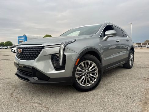 Certified 2025 Cadillac XT4 Premium Luxury image 1