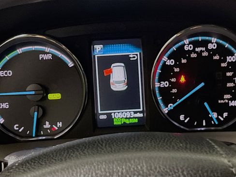 Used 2017 Toyota RAV4 Limited AWD/4WD image 22