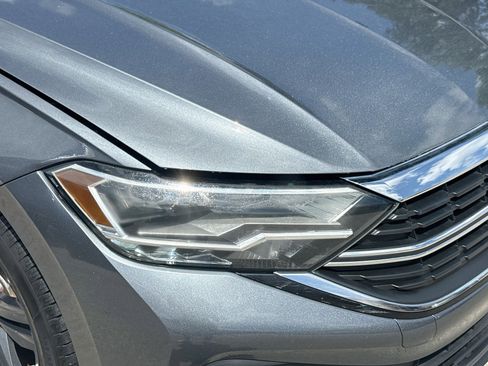 Used 2023 Volkswagen Jetta SE w/ Panoramic Sunroof Package FWD image 33