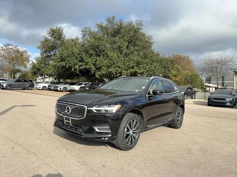Used 2020 Volvo XC60 T5 Inscription image 2