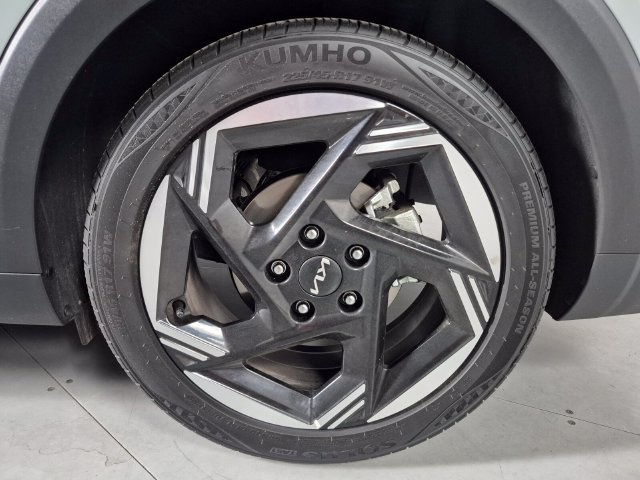 Used 2025 Kia K4 EX FWD image 11