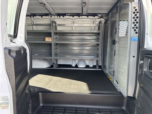 New 2025 GMC Savana 2500 w/ Driver Convenience Package image 31