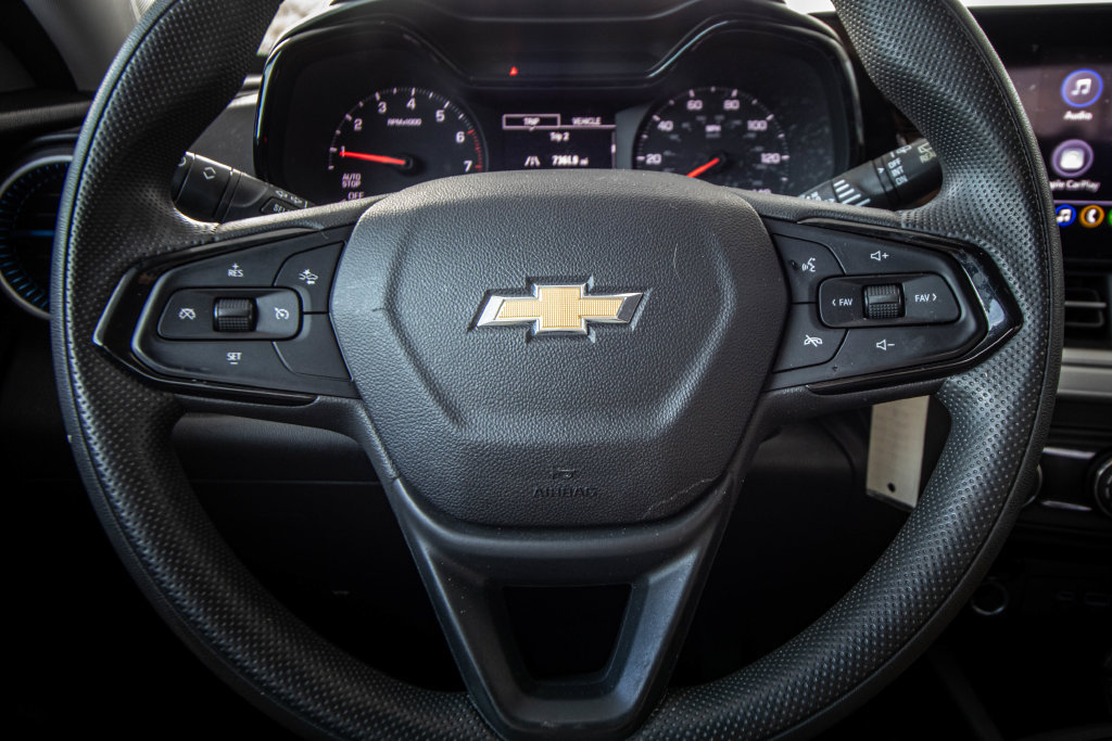 Used 2024 Chevrolet Trax LS FWD image 32