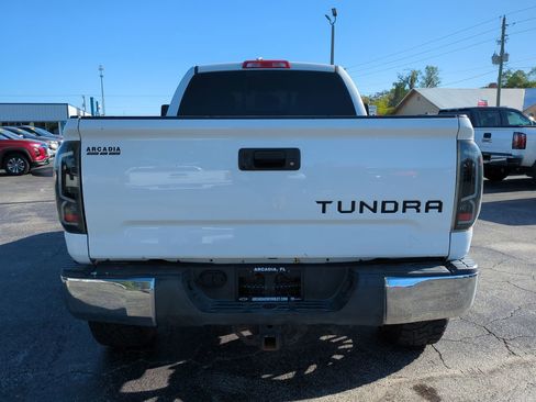Used 2016 Toyota Tundra SR5 w/ SR5 Upgrade Package image 5