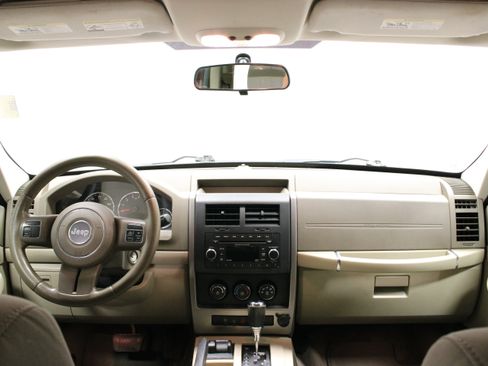 Used 2012 Jeep Liberty Sport w/ Popular Equipment Group AWD/4WD image 16