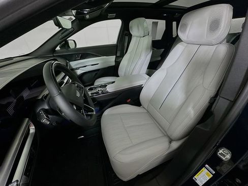 New 2026 Cadillac Lyriq Premium Luxury AWD/4WD image 18