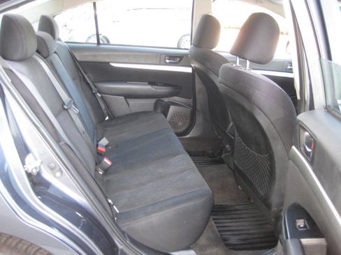 Used 2014 Subaru Legacy 2.5i Premium image 27