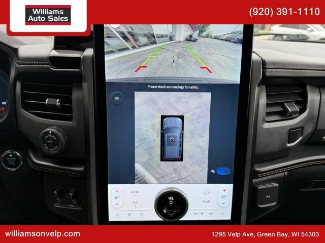 Used 2023 Ford Expedition Platinum AWD/4WD image 21
