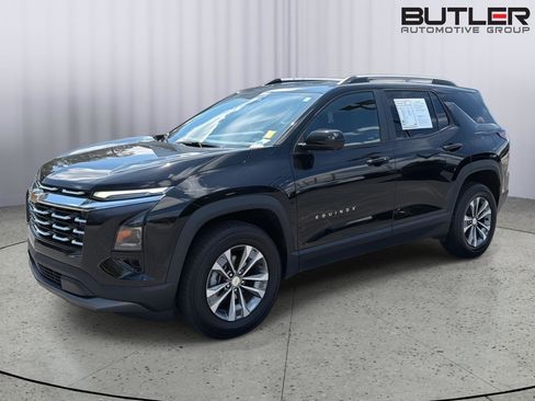 Certified 2025 Chevrolet Equinox LT w/ Convenience Package II FWD image 2