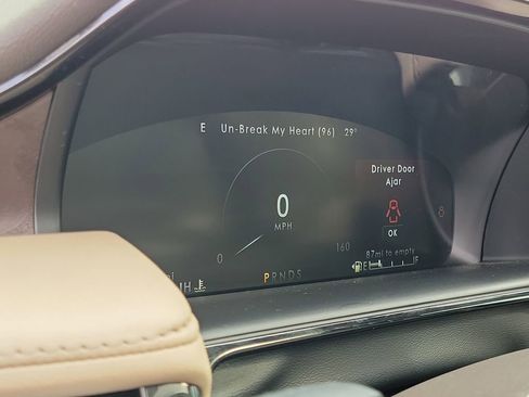 Certified 2022 Lincoln Nautilus Reserve w/ Equipment Group 201A image 22