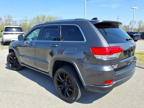 Used 2018 Jeep Grand Cherokee Laredo image 17