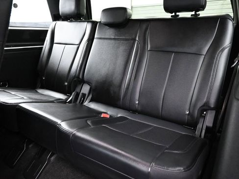 Certified 2020 Ford Expedition XLT w/ Equipment Group 202A image 20