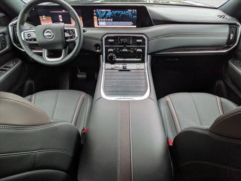Used 2025 Nissan Armada SL w/ Convenience Package RWD image 17