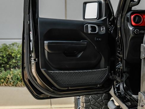 Used 2020 Jeep Wrangler Unlimited Sport S AWD/4WD image 91