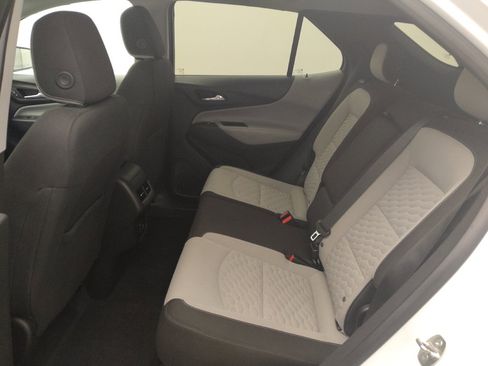 Used 2020 Chevrolet Equinox LS w/ LS Convenience Package FWD image 18