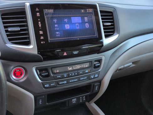 Used 2017 Honda Pilot EX-L image 28